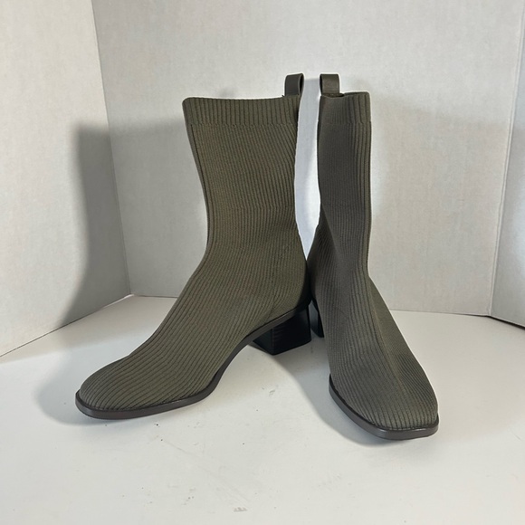 Everlane The High-Ankle Glove Boots in ReKnit Caper Green Size 9 - Picture 5 of 16